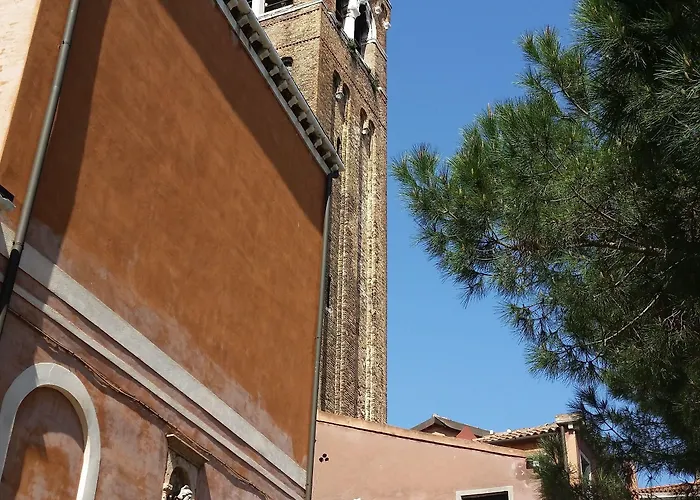 ティントレット ホテル