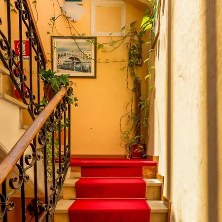 Tintoretto Hotel 3*